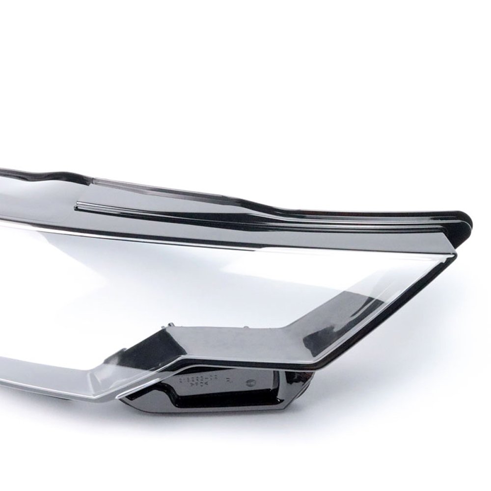THE LEFT ANGLE DETAILS OF AUDI C8 HEADLIGHT GLASS