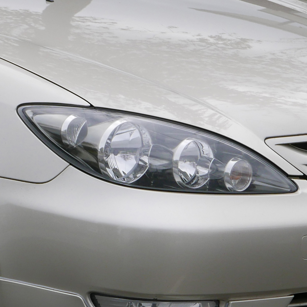 2005-2006 Year Toyota Camry 30 Headlight Glass 8 my headlight cover is broken and has replaced with a new headlight lens
